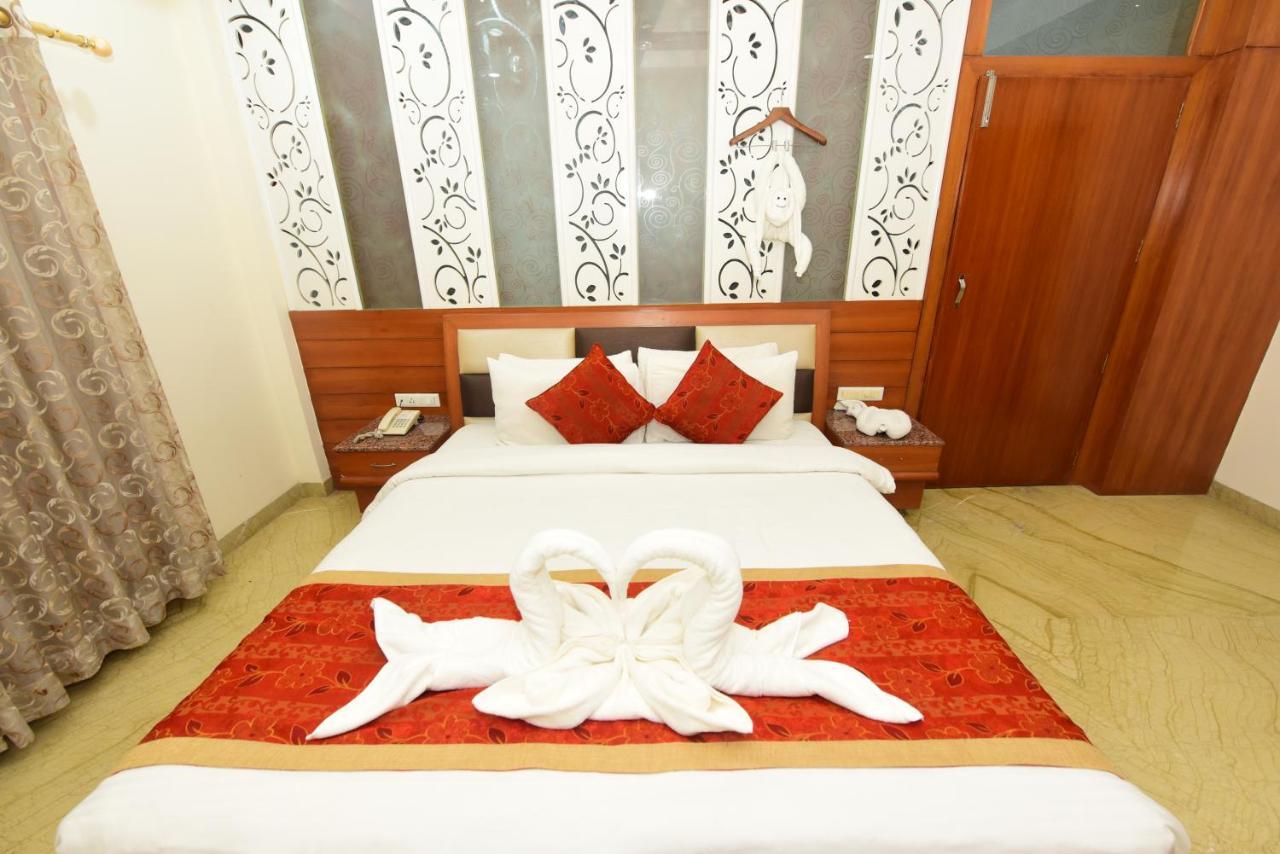 Hotel Yois Удайпур Екстер'єр фото